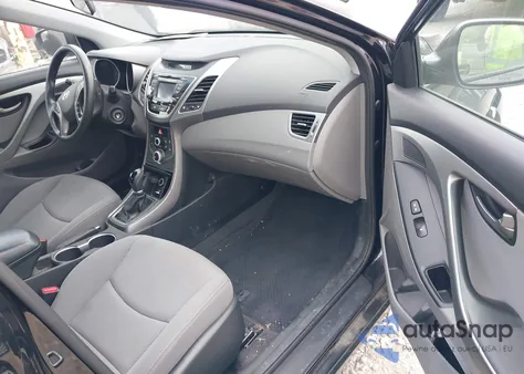 2015 Hyundai Elantra Se z USA, uszkodzony, nr VIN KMHDH4AE2FU260070